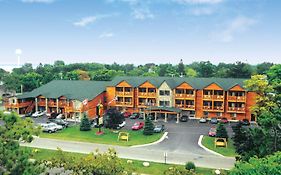 Super 8 By Wyndham Bridgeview Of Mackinaw City